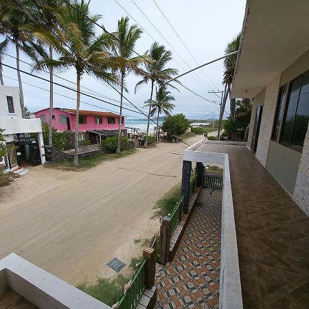 Hostal Janet Starlink Puerto Villamil Exterior foto