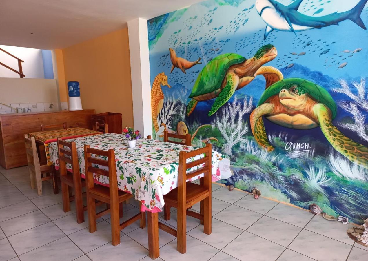Hostal Janet Starlink Puerto Villamil Exterior foto