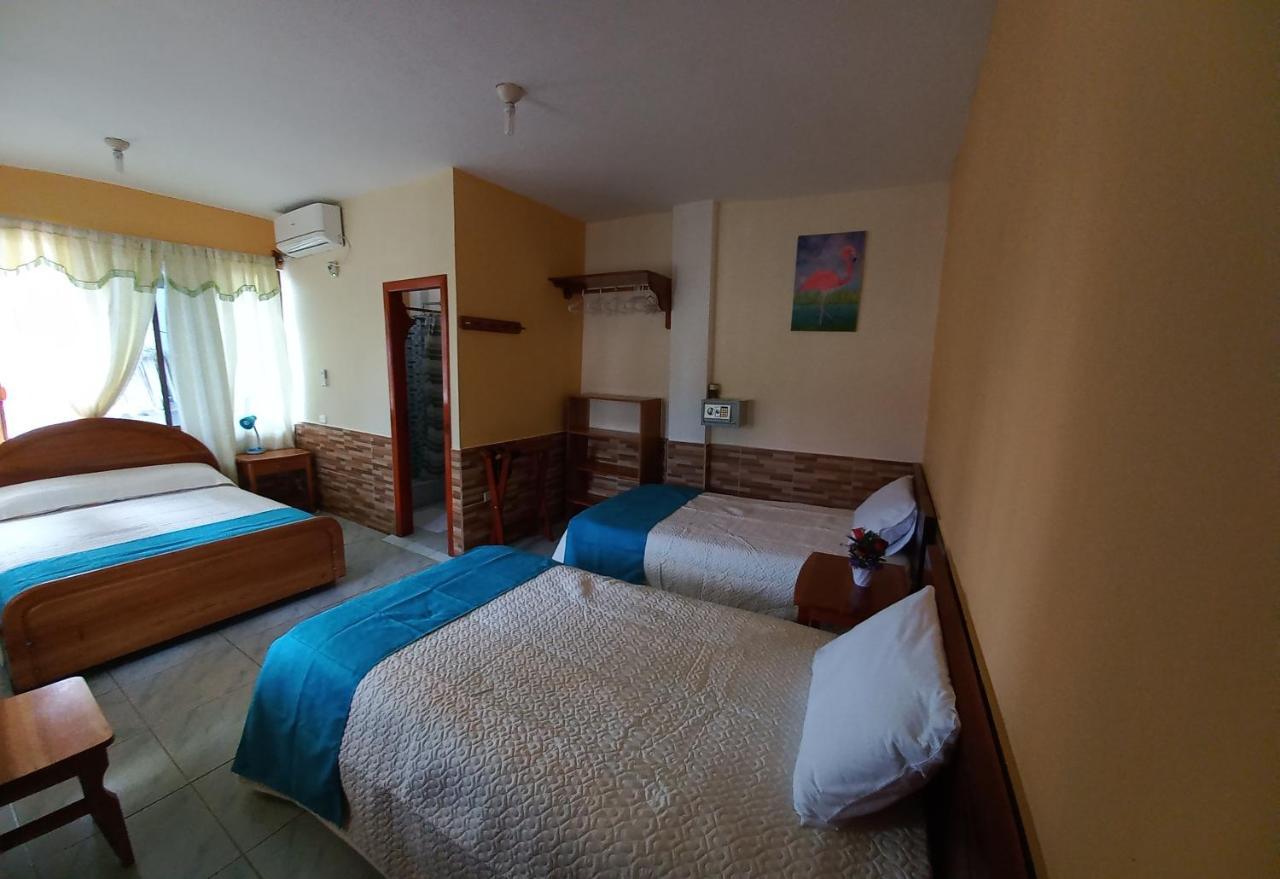 Hostal Janet Starlink Puerto Villamil Exterior foto